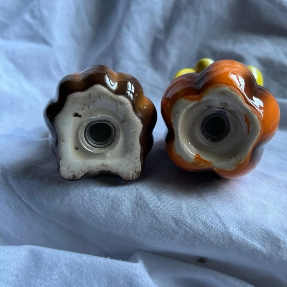 Fall/Halloween salt and pepper shakers - Picture 4 of 4